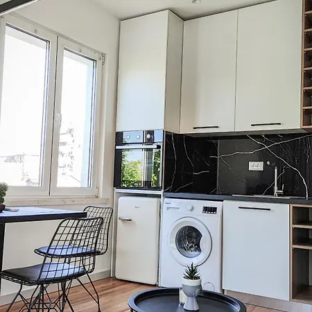 Apartment Urban Glow Tirana