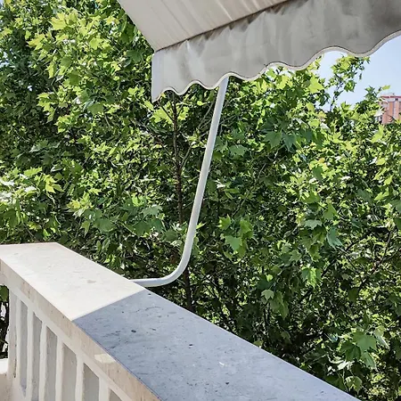 Apartment Urban Glow